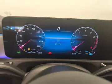 CLA 250 4M Coupé AMG Premium StHz Pano Night