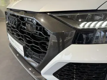 RSQ8 Carbon Pak. Standheiz 305 km h Keramik B&O