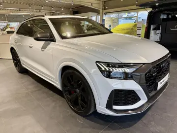 RSQ8 Carbon Pak. Standheiz 305 km h Keramik B&O