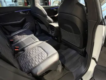 RSQ8 Carbon Pak. Standheiz 305 km h Keramik B&O