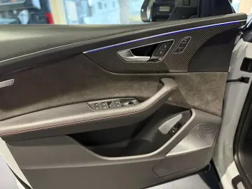 RSQ8 Carbon Pak. Standheiz 305 km h Keramik B&O