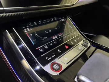 RSQ8 Carbon Pak. Standheiz 305 km h Keramik B&O