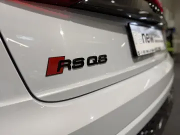 RSQ8 Carbon Pak. Standheiz 305 km h Keramik B&O