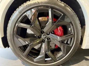 RSQ8 Carbon Pak. Standheiz 305 km h Keramik B&O