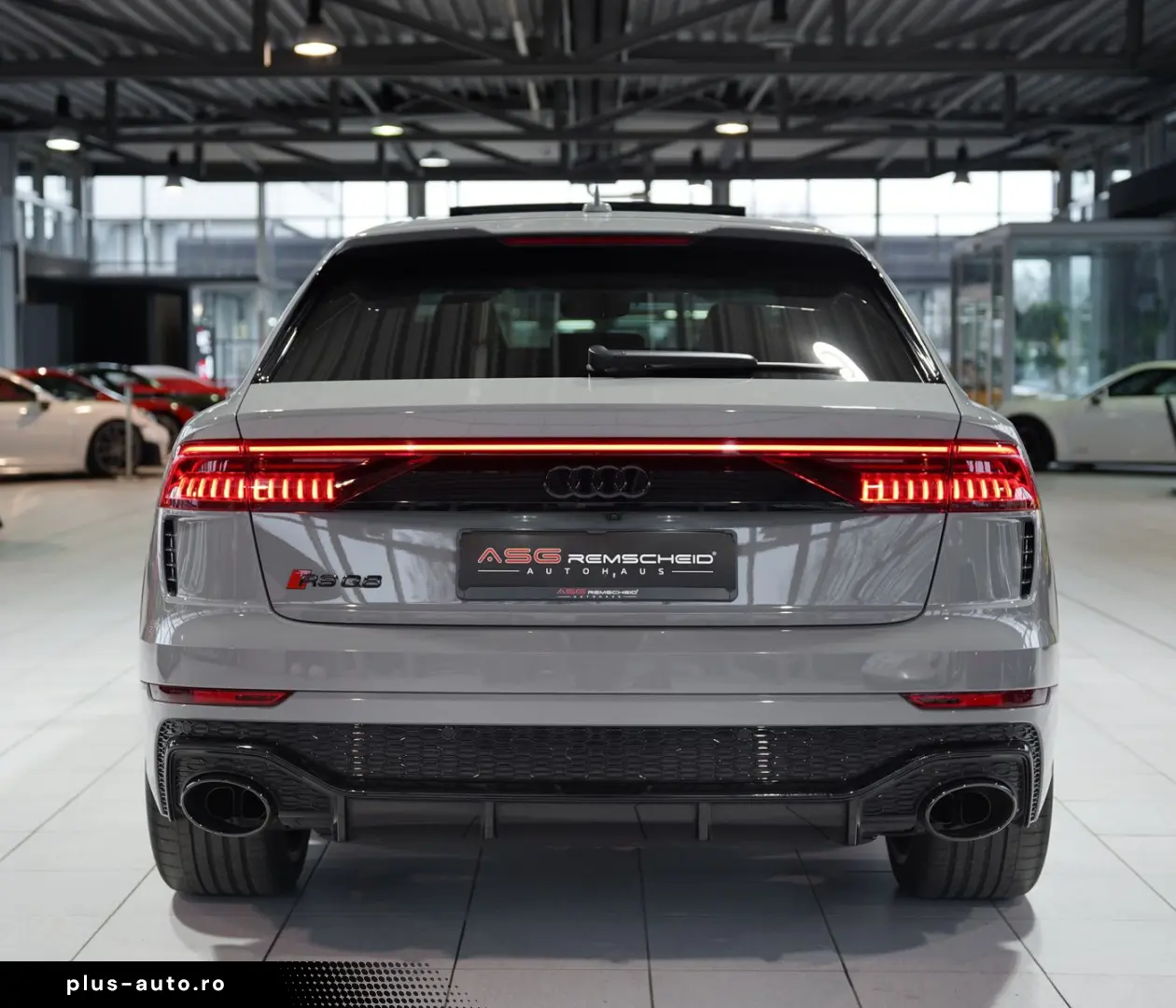 RSQ8 q. 1H  23  Dynamik Keramik  S-Abgas  Pano