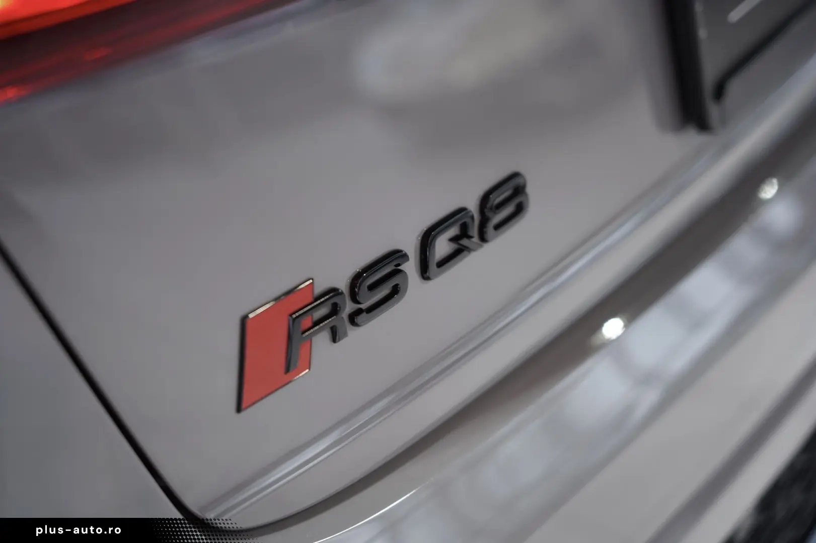 RSQ8 q. 1H  23  Dynamik Keramik  S-Abgas  Pano