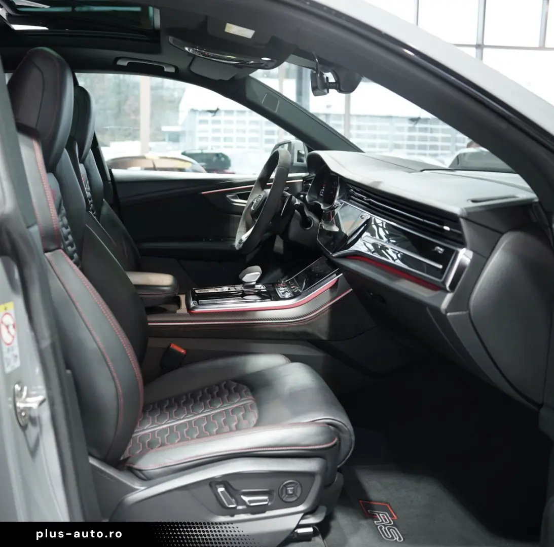 RSQ8 q. 1H  23  Dynamik Keramik  S-Abgas  Pano