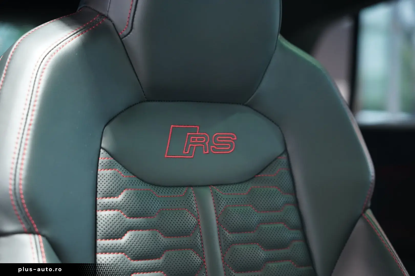 RSQ8 q. 1H  23  Dynamik Keramik  S-Abgas  Pano