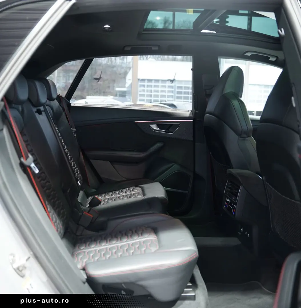 RSQ8 q. 1H  23  Dynamik Keramik  S-Abgas  Pano