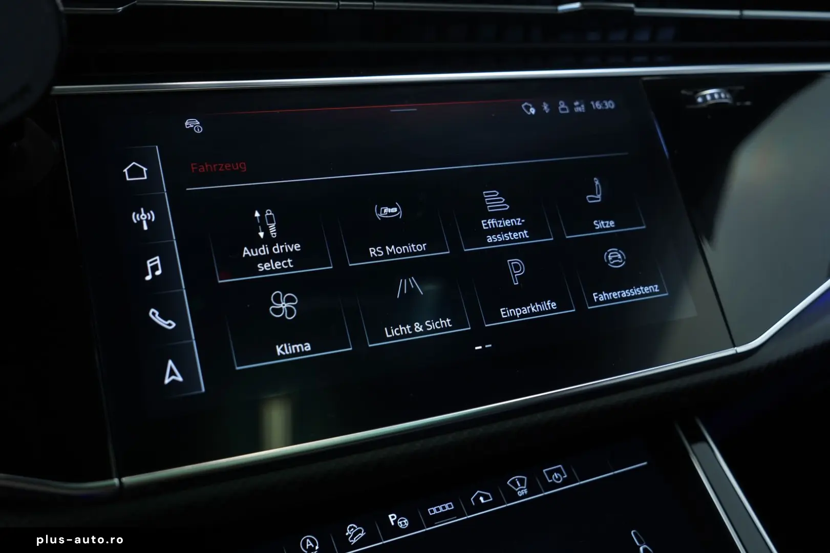 RSQ8 q. 1H  23  Dynamik Keramik  S-Abgas  Pano