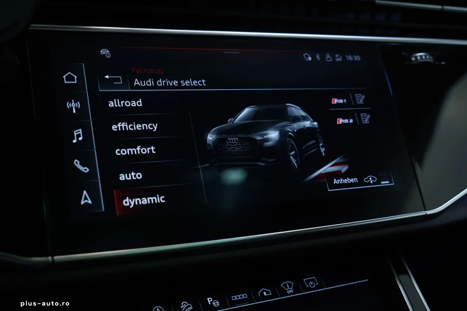 RSQ8 q. 1H  23  Dynamik Keramik  S-Abgas  Pano