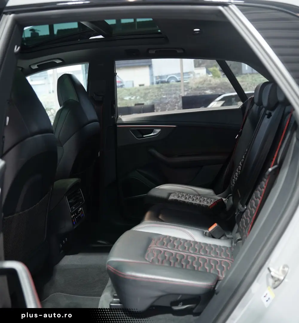 RSQ8 q. 1H  23  Dynamik Keramik  S-Abgas  Pano