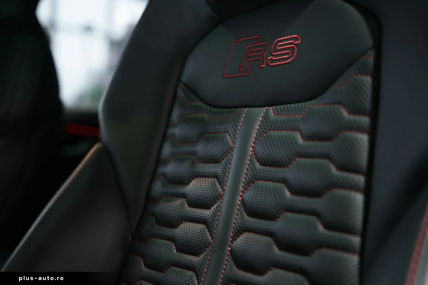 RSQ8 q. 1H  23  Dynamik Keramik  S-Abgas  Pano