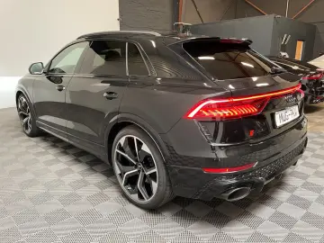 RSQ8 4.0 TFSI quattro  Pano-Matrix-Keramik