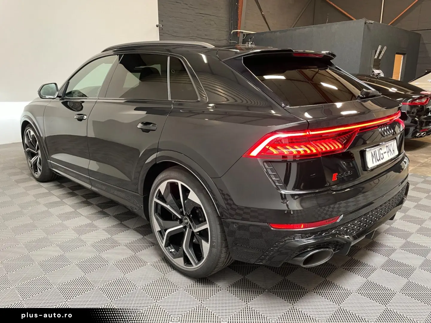 RSQ8 4.0 TFSI quattro  Pano-Matrix-Keramik