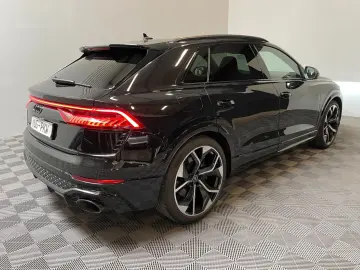 RSQ8 4.0 TFSI quattro  Pano-Matrix-Keramik