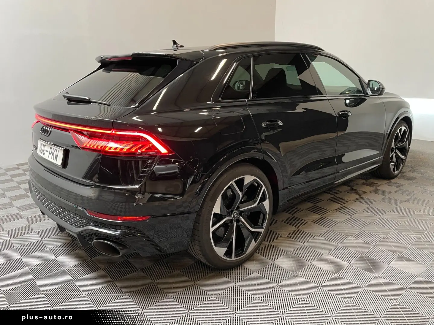 RSQ8 4.0 TFSI quattro  Pano-Matrix-Keramik