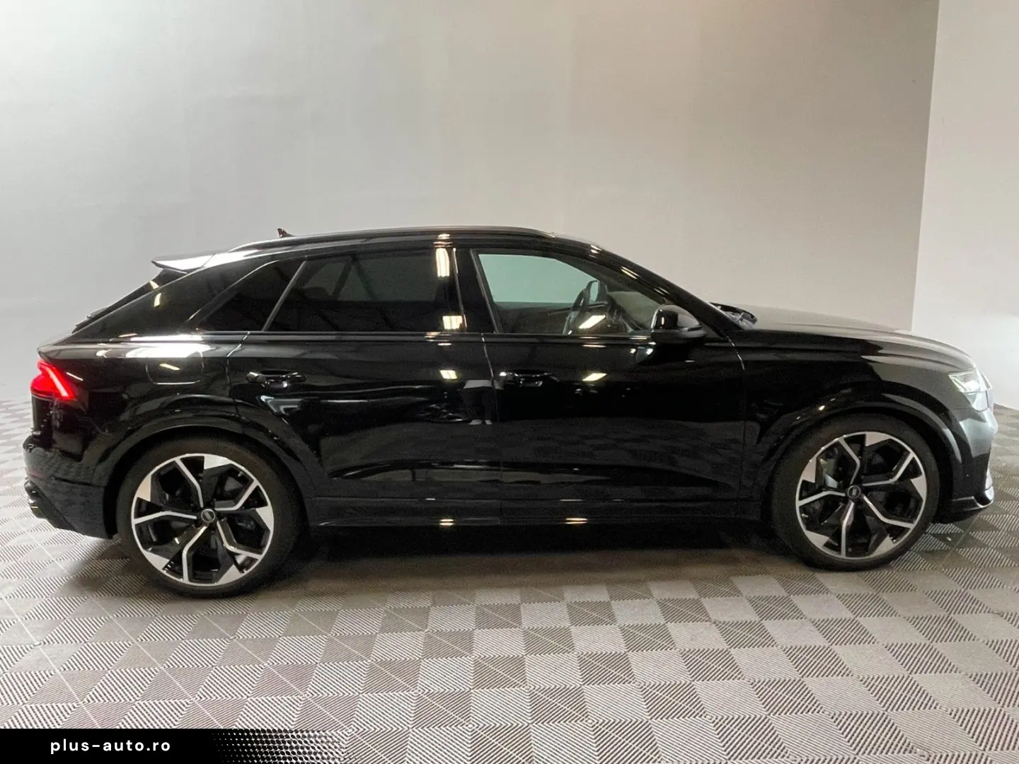 RSQ8 4.0 TFSI quattro  Pano-Matrix-Keramik