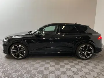 RSQ8 4.0 TFSI quattro  Pano-Matrix-Keramik