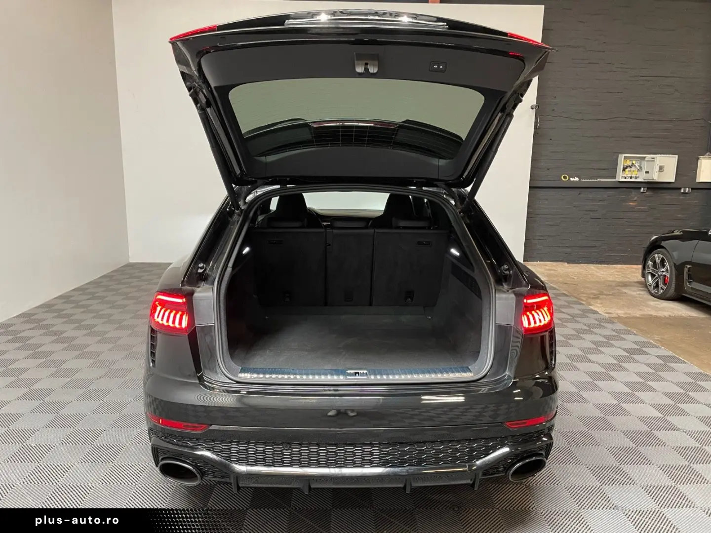 RSQ8 4.0 TFSI quattro  Pano-Matrix-Keramik