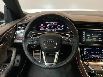 RSQ8 4.0 TFSI quattro  Pano-Matrix-Keramik