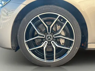 E 300 d 4M AMG Pano RFK Burm Massage Softcl StHz