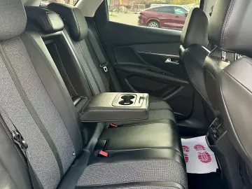 Peugeot 3008   106.000 km  5 moduri condus  garantie  rate