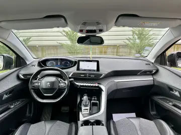 Peugeot 3008   106.000 km  5 moduri condus  garantie  rate