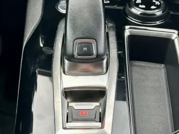 Peugeot 3008   106.000 km  5 moduri condus  garantie  rate