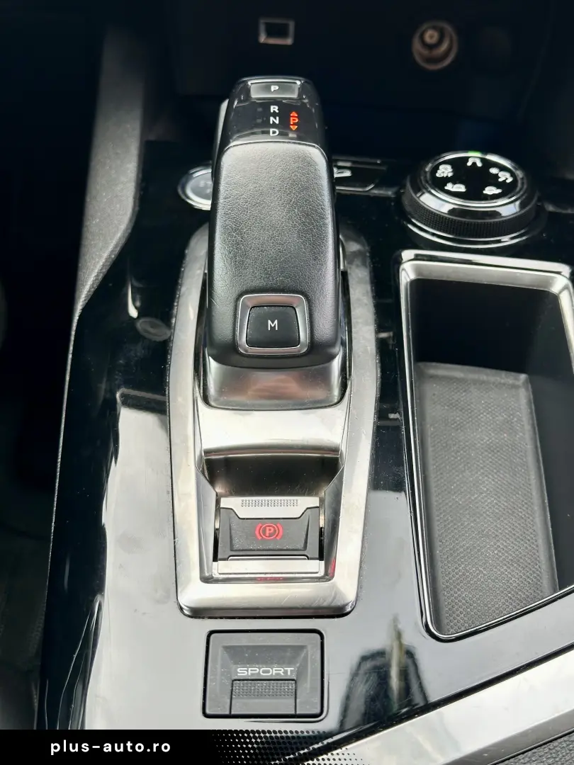 Peugeot 3008   106.000 km  5 moduri condus  garantie  rate
