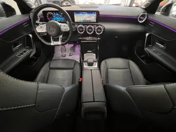 CLA 35 AMG 4M Coupé MBEAM HUD 360 AMB BURMS PANO