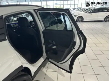 GLA 250 4M AMG Distronic Memory AHK Night Kamera