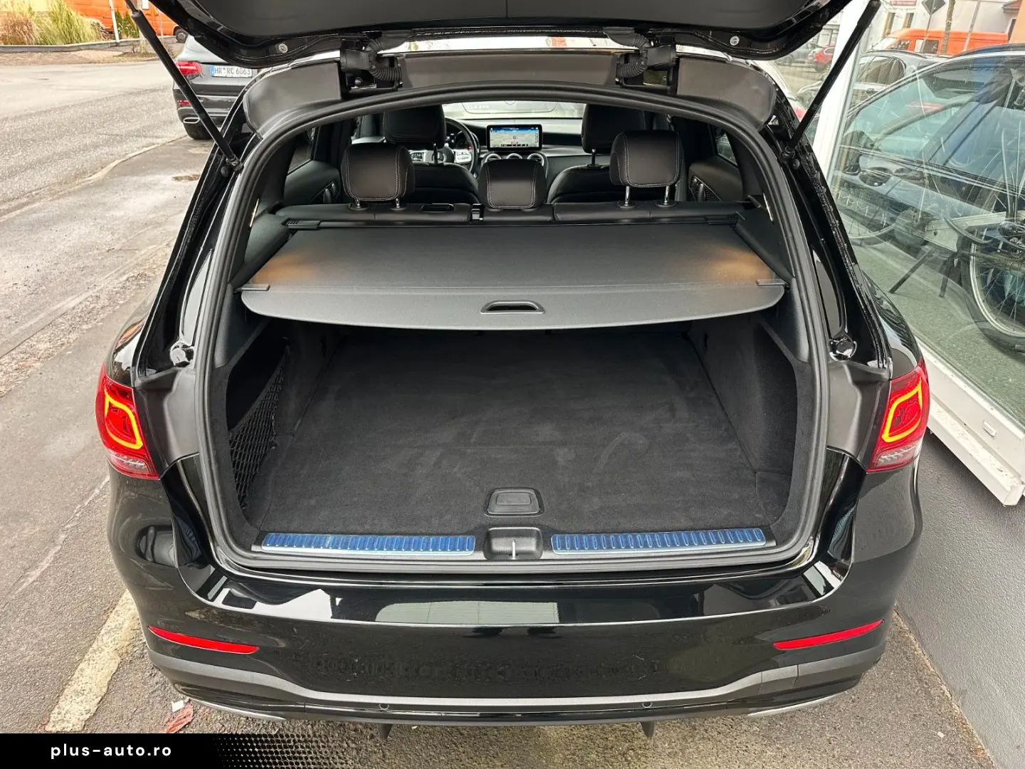 GLC 400d AMG  Night AHK Sound Distr Ambi Leder