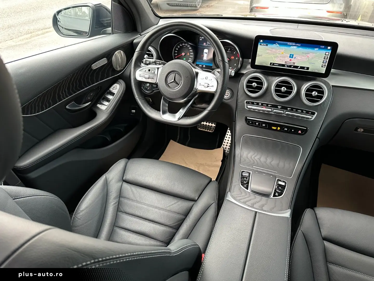 GLC 400d AMG  Night AHK Sound Distr Ambi Leder