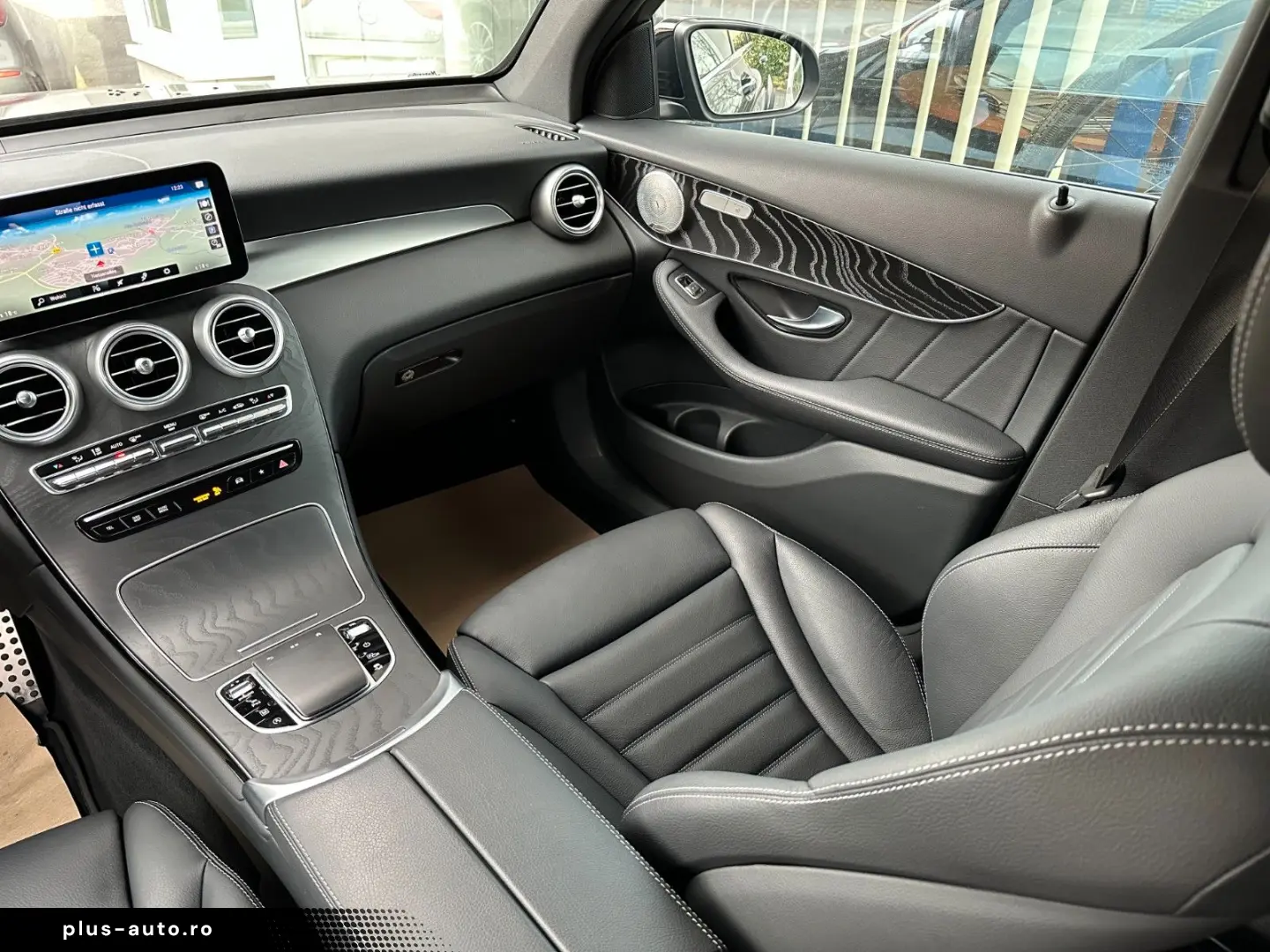 GLC 400d AMG  Night AHK Sound Distr Ambi Leder