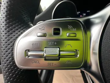 GLC 400d AMG  Night AHK Sound Distr Ambi Leder