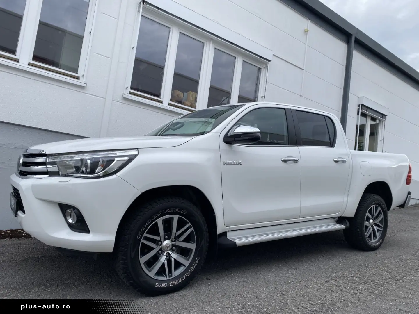 Hilux Double Cab Comfort 4x4