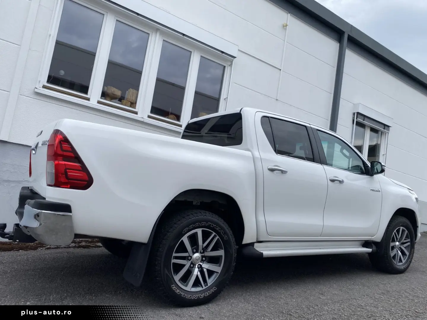 Hilux Double Cab Comfort 4x4