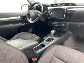 Hilux Double Cab Comfort 4x4