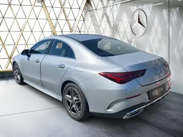 CLA 220 4MATIC Coupé AMG AHK LenkradHz Distronic