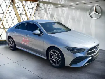CLA 220 4MATIC Coupé AMG AHK LenkradHz Distronic