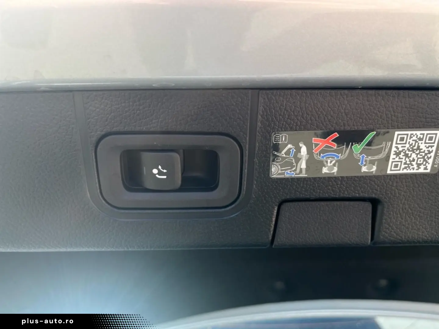 CLA 220 4MATIC Coupé AMG AHK LenkradHz Distronic