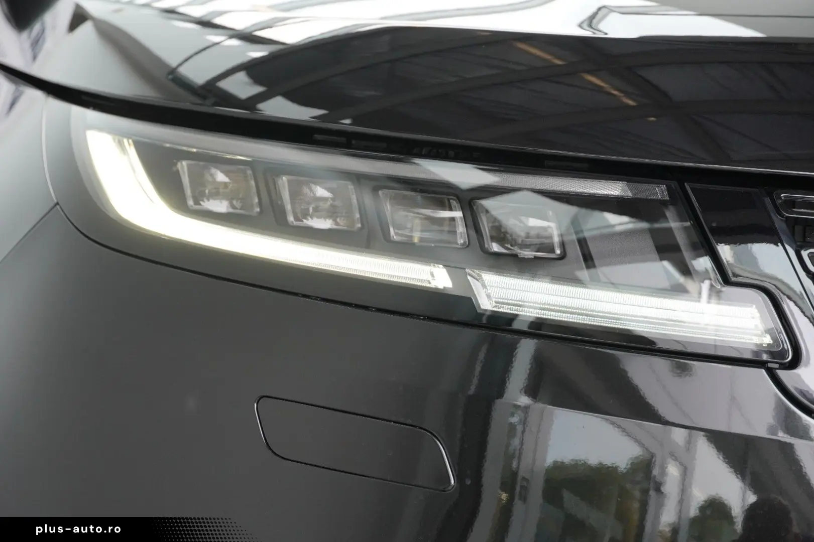 Range Rover Sport D300 Dynamic HSE