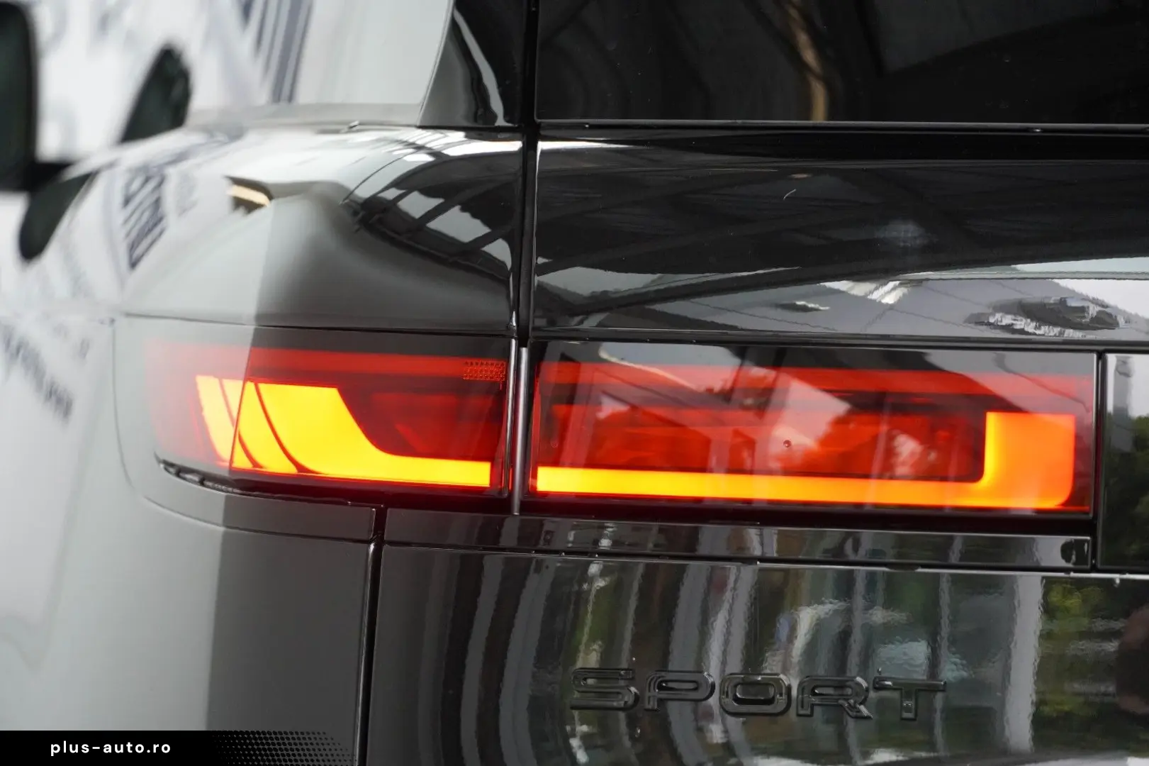 Range Rover Sport D300 Dynamic HSE