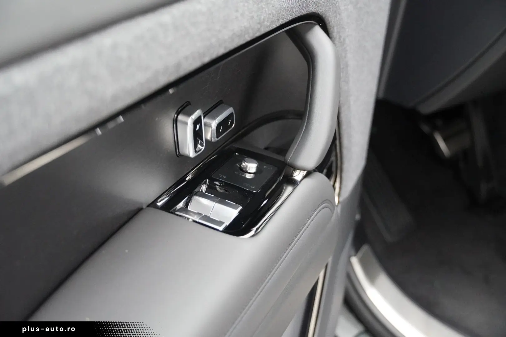 Range Rover Sport D300 Dynamic HSE