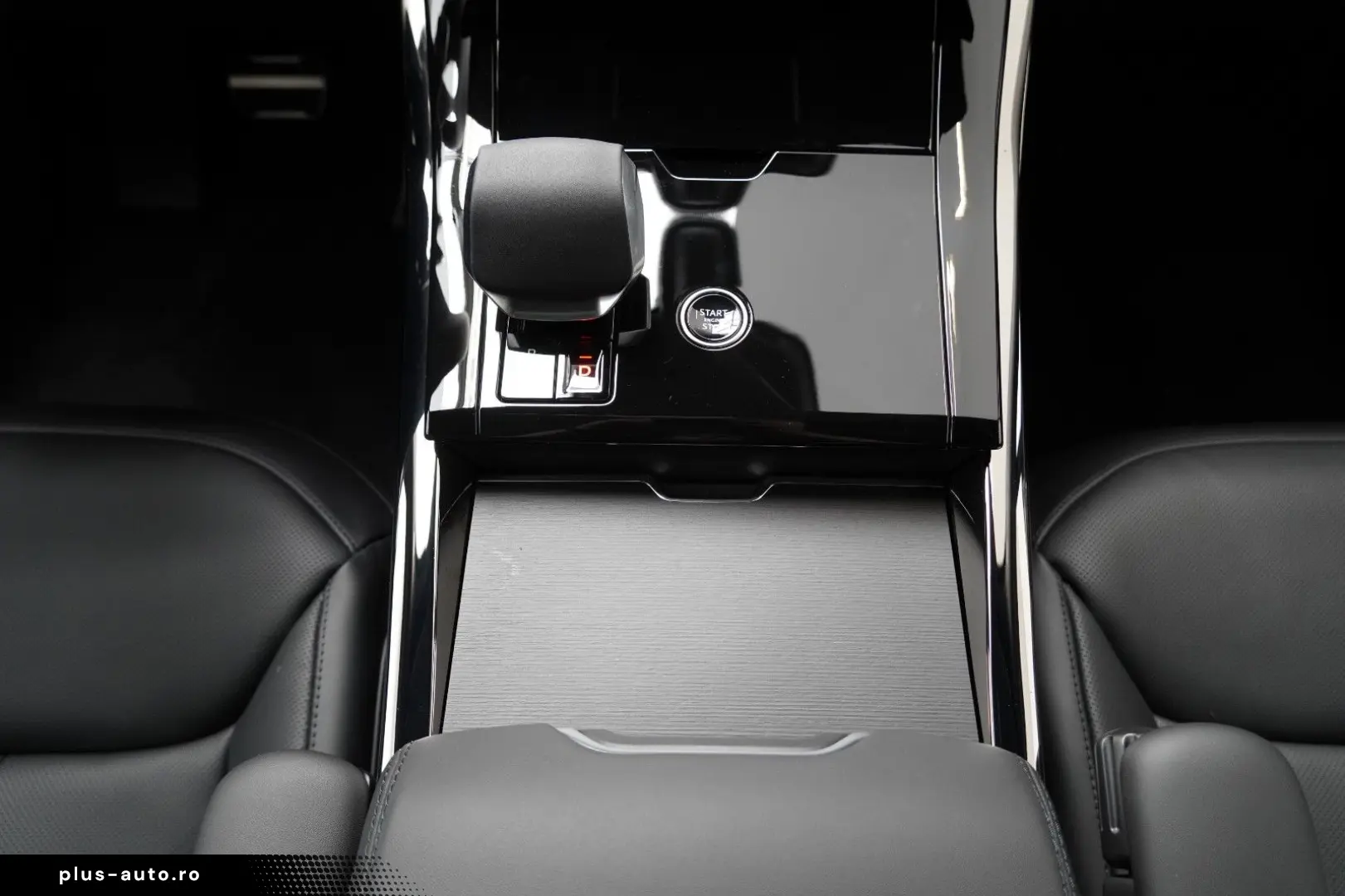 Range Rover Sport D300 Dynamic HSE