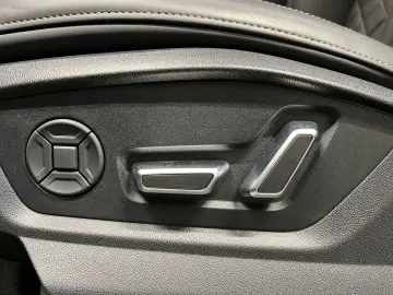 Q7 60 TFSI e quattro S tronic S line MATRIX ACC