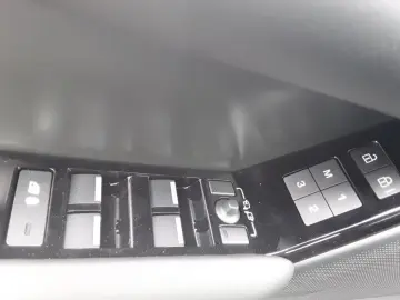 Range Rover Velar D300 Autobiography