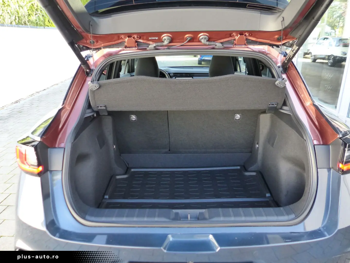 LBX FWD Cool mit Vollausstattung Levinson 1.Hand