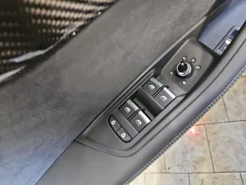 RS4 Avant tiptronic quattro RS competition plus